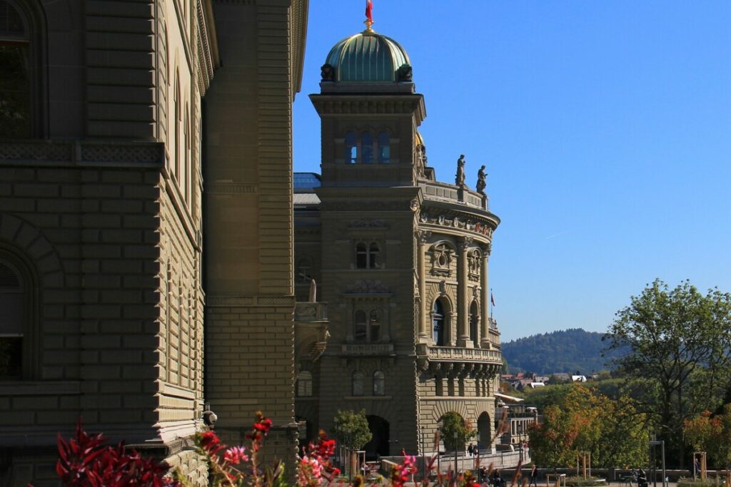 bundeshaus-3855433_1280 bundeshaus-3855433_1280